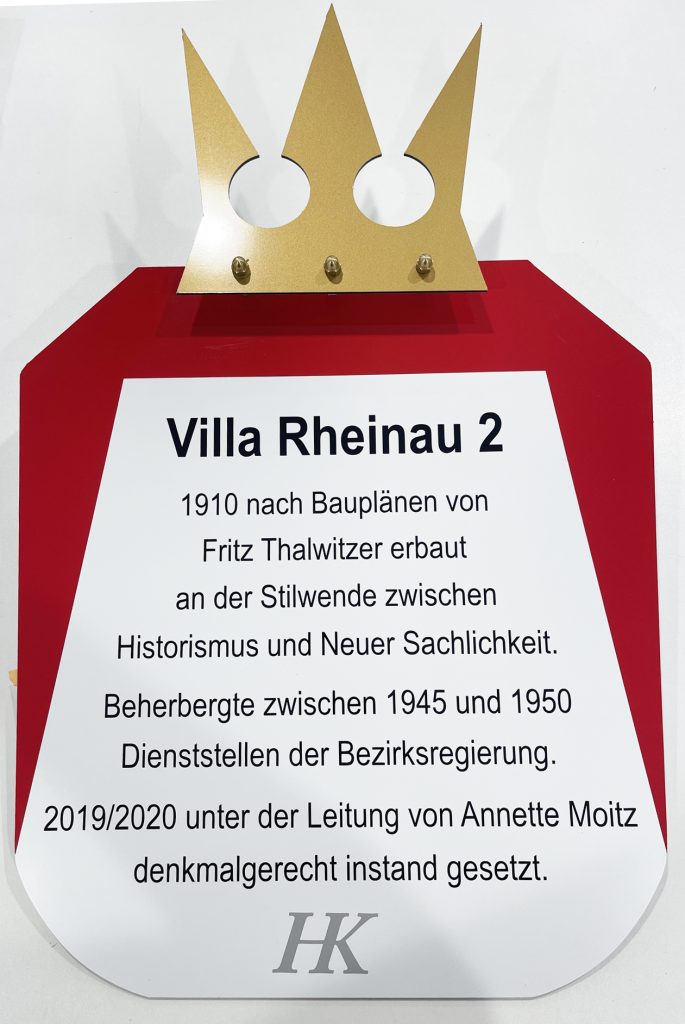 Historienschild: Hauptplatte und Krone